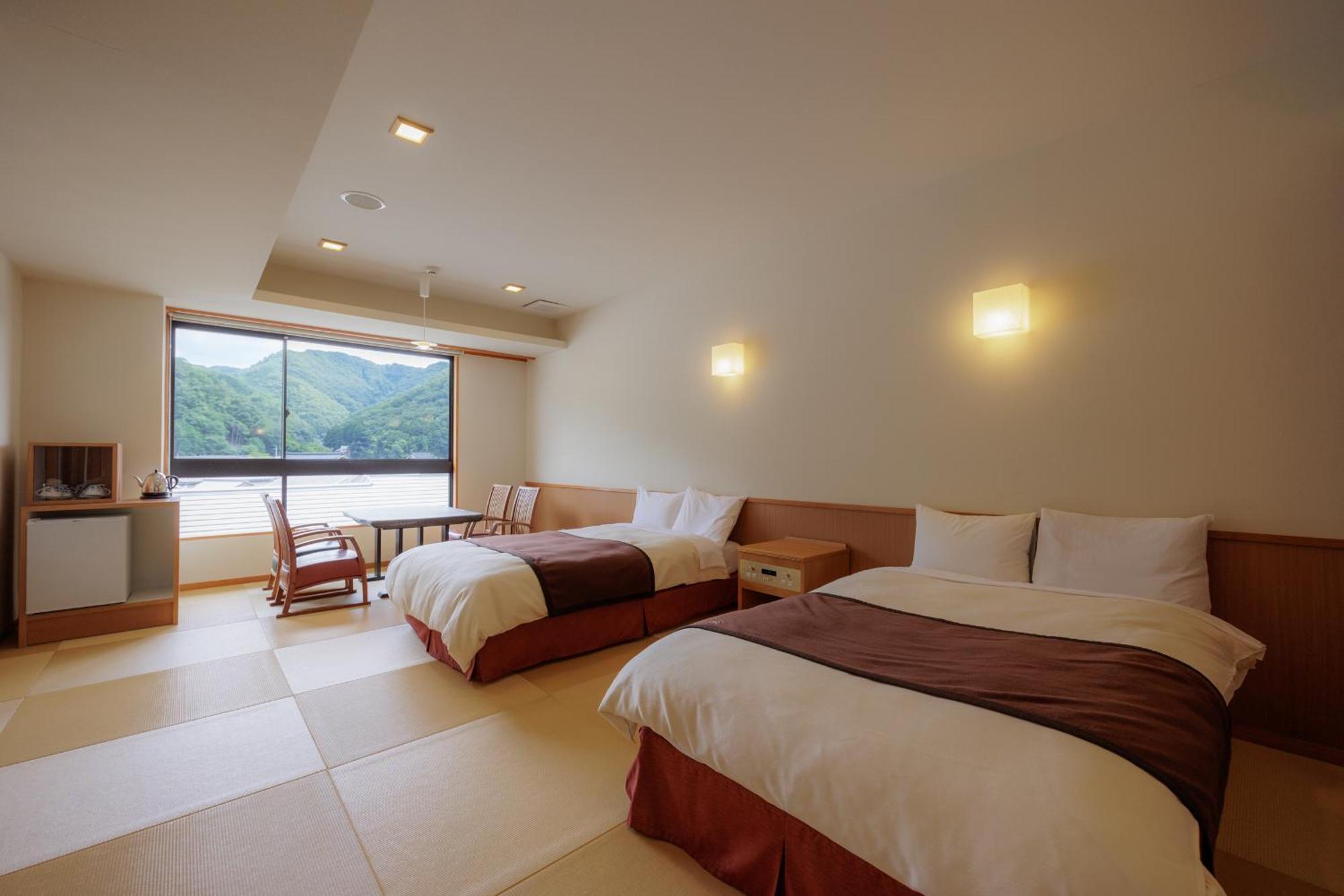 Hotel Kifuno Sato Mimasaka Exterior foto